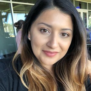 Meet your Posher, Alicia